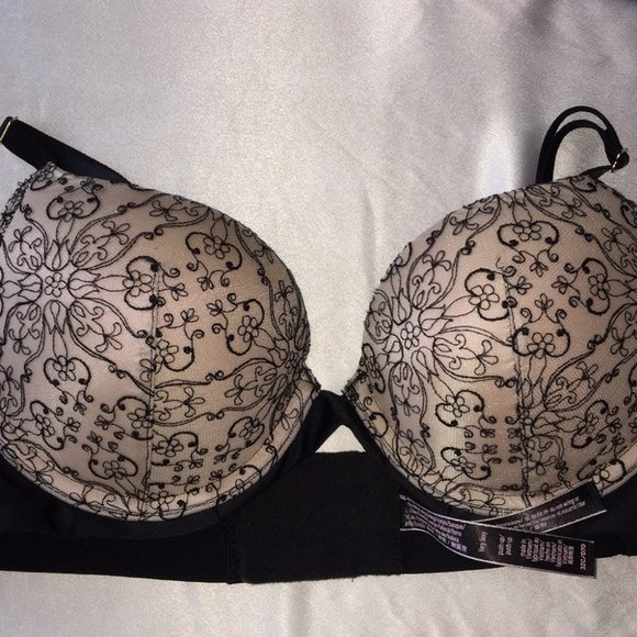 NEW VS Very Sexy Push-Up Bra Black Embroidered 32C - Picture 3 of 6